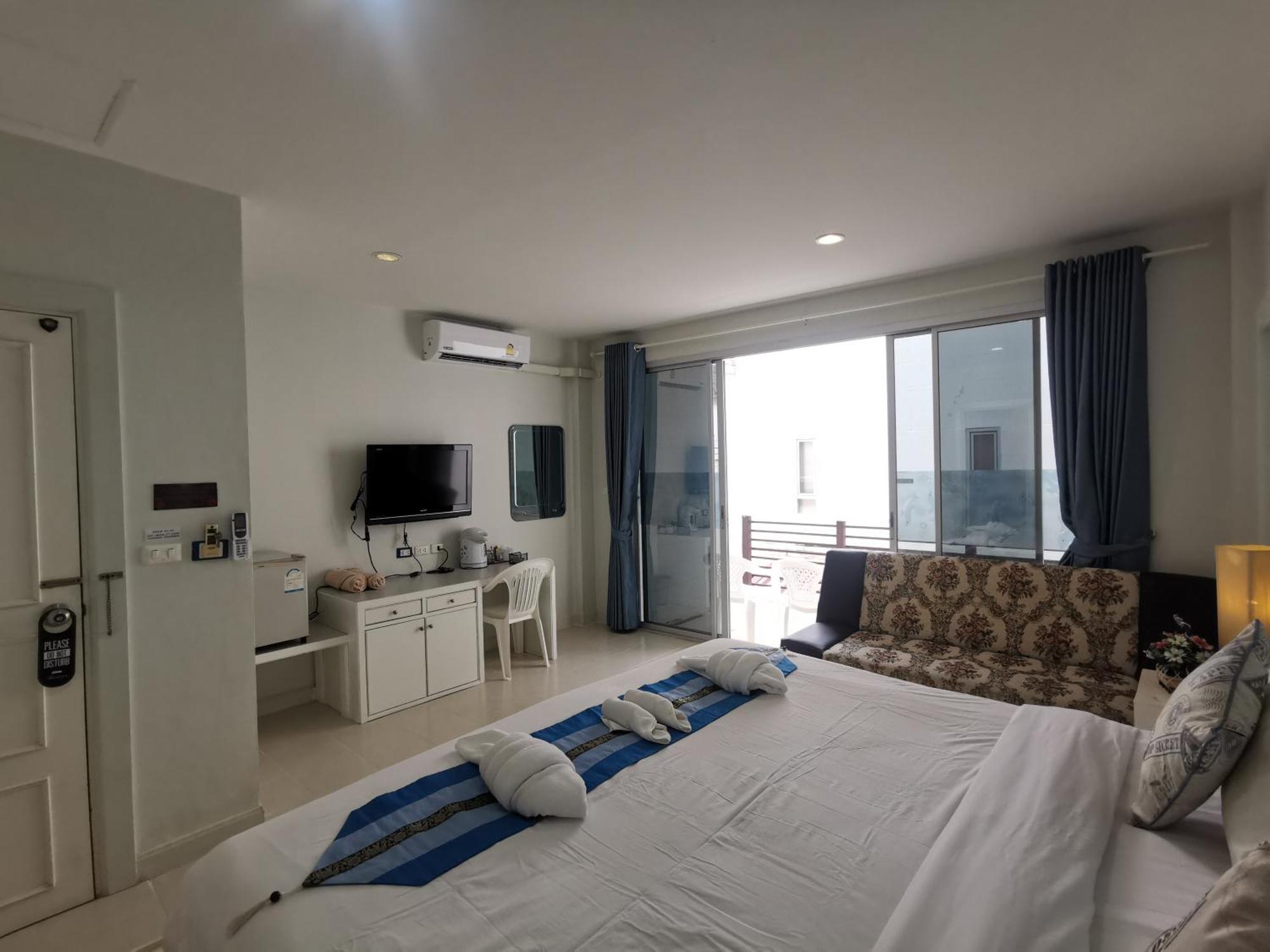 Phuket Racha Kata Homestay Ngoại thất bức ảnh