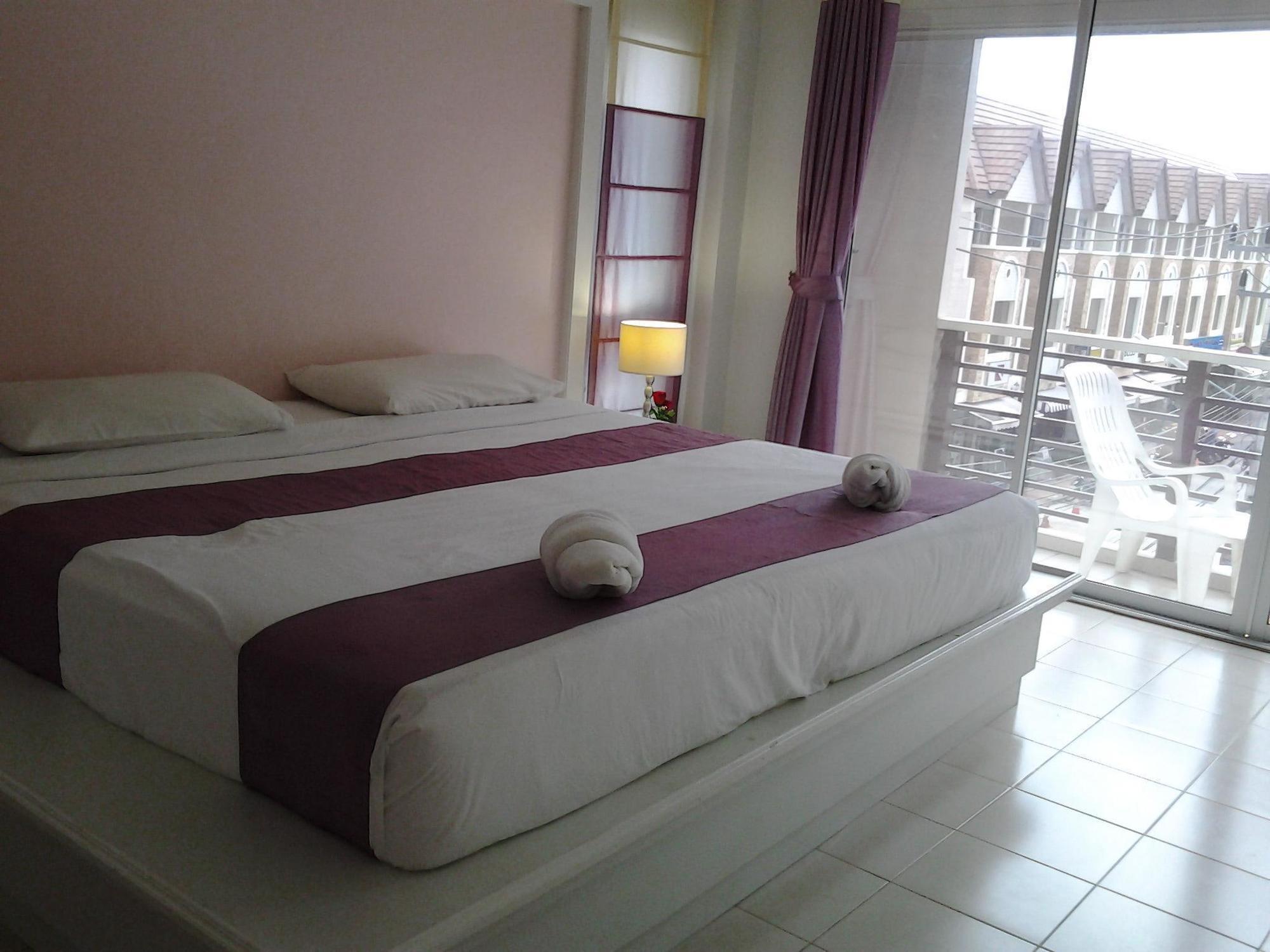 Phuket Racha Kata Homestay Ngoại thất bức ảnh