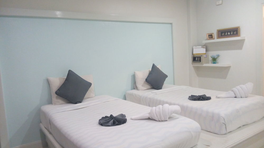 Phuket Racha Kata Homestay Ngoại thất bức ảnh
