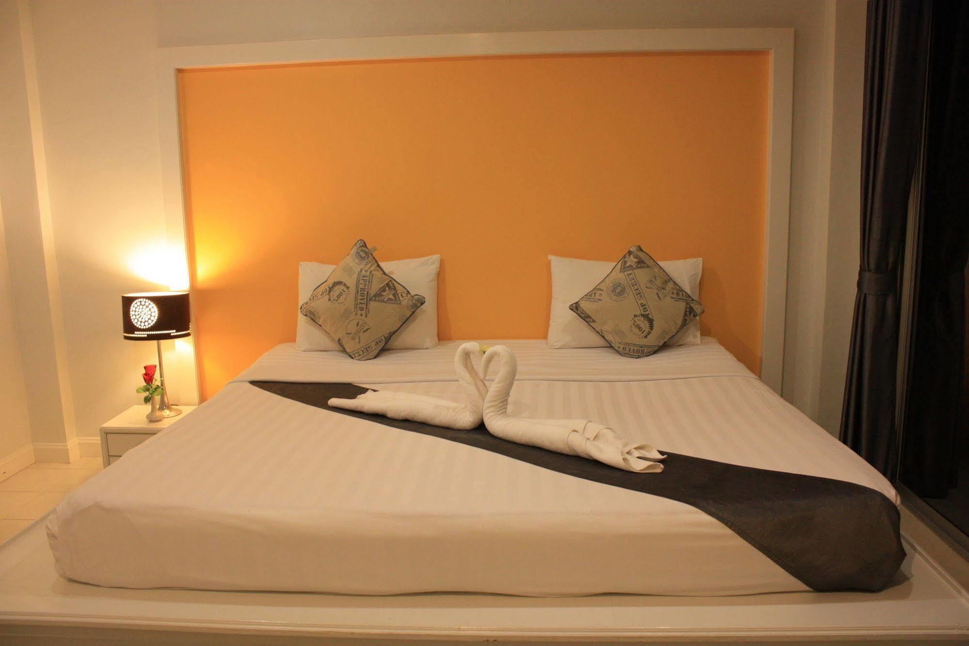 Phuket Racha Kata Homestay Ngoại thất bức ảnh